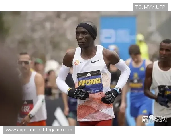 长跑邀请赛：肯尼亚运动员屡破纪录，赛场火爆！，肯尼亚短跑运动员